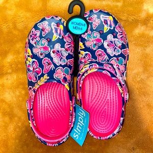 Simply southern croc style shoes! NWT